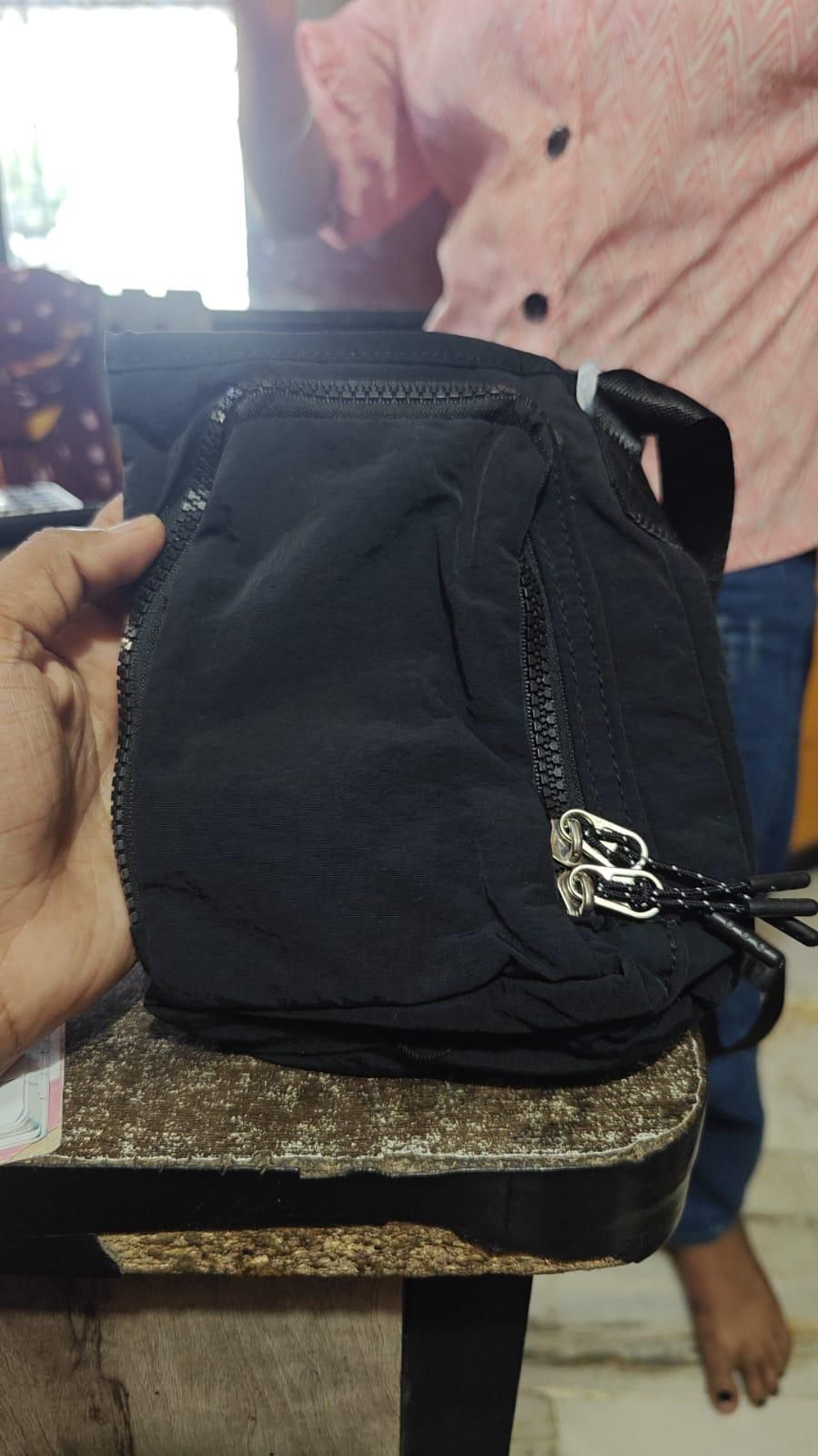 Stylish Side Sling Pouch Portable Travel Bottle & PhondSling Bag with Pocket